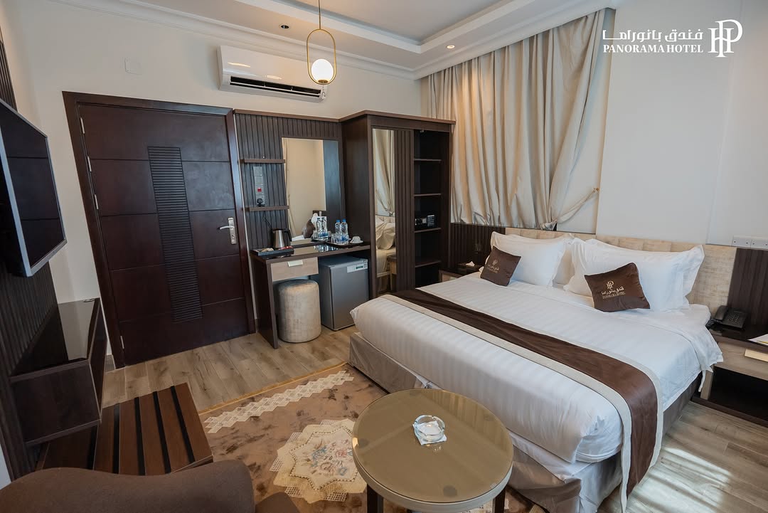 جناح  ملكي خلفي